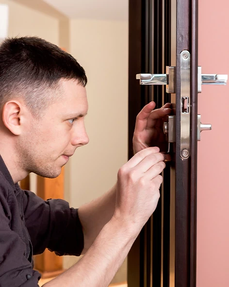 : Professional Locksmith For Commercial And Residential Locksmith Services in Altamonte Springs, FL