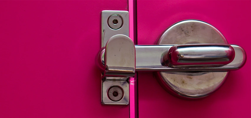 Childproof Gate Lock in Altamonte Springs, Florida