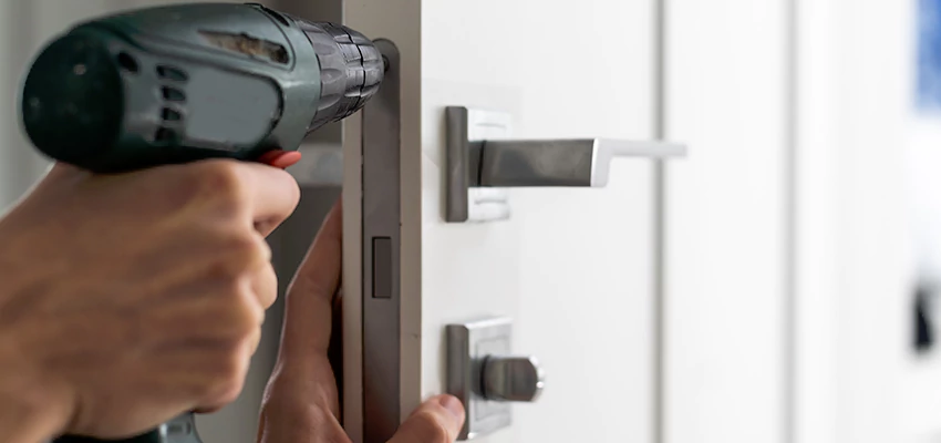 Locksmith For Lock Replacement Near Me in Altamonte Springs, FL