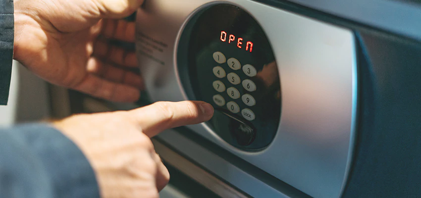 Cash Safe Openers in Altamonte Springs, Florida