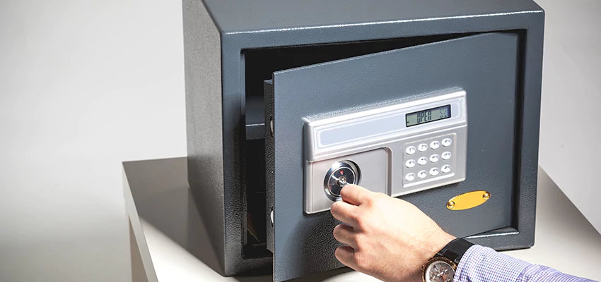 Jewelry Safe Unlocking Service in Altamonte Springs, Florida