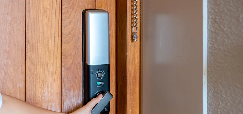 Home Security Electronic Locks Upgrades in Altamonte Springs, FL