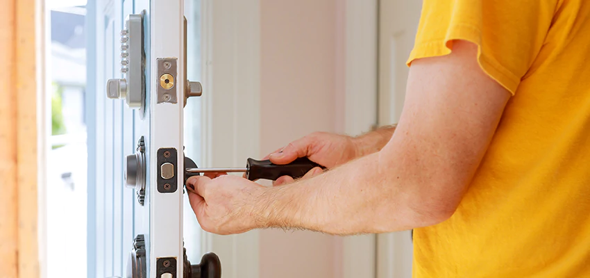 Eviction Locksmith For Key Fob Replacement Services in Altamonte Springs, FL